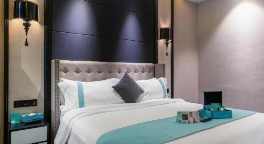 Hotel Xana Hotelle-shanghai Expo Park Xizang Nan Road 3*